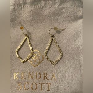 Kendra Scott Gold Sophia Drop Earrings